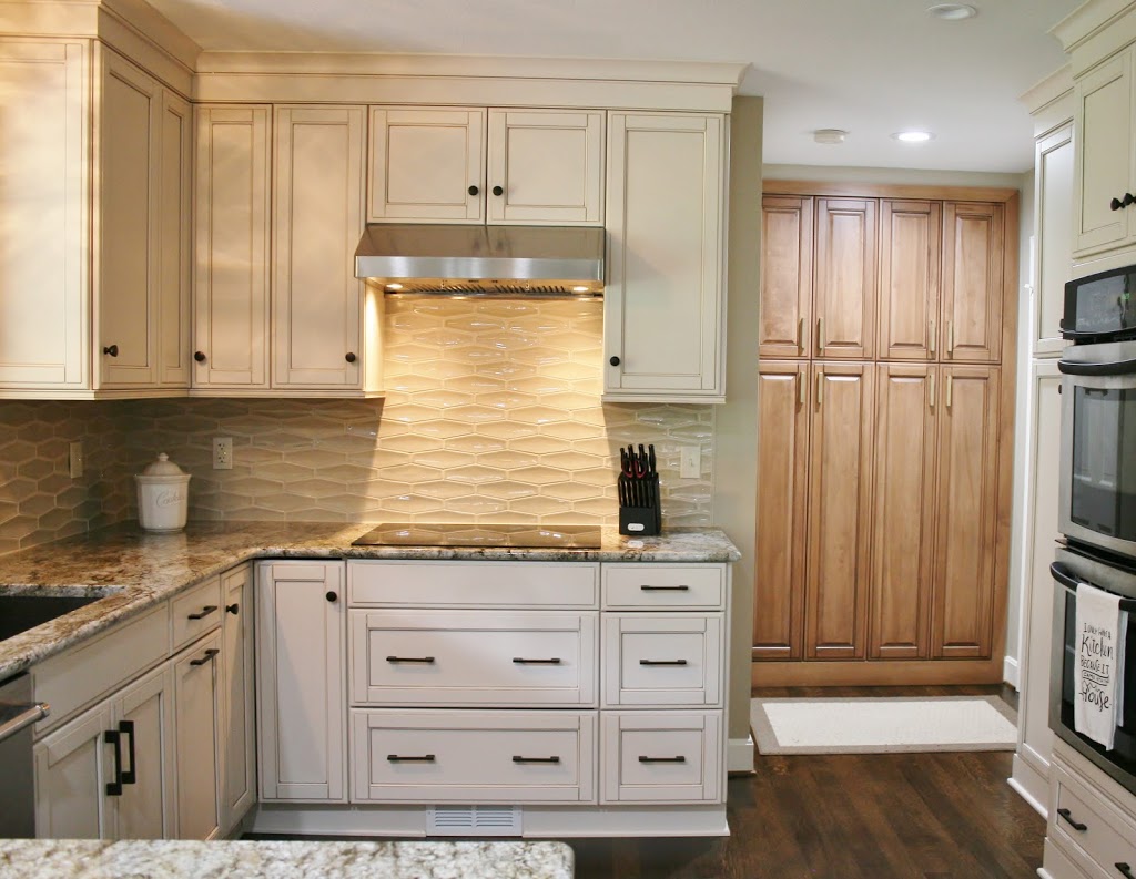 Classic Kitchens Design Studio | 7956 Lee Blvd, Leawood, KS 66206, USA | Phone: (913) 385-3636