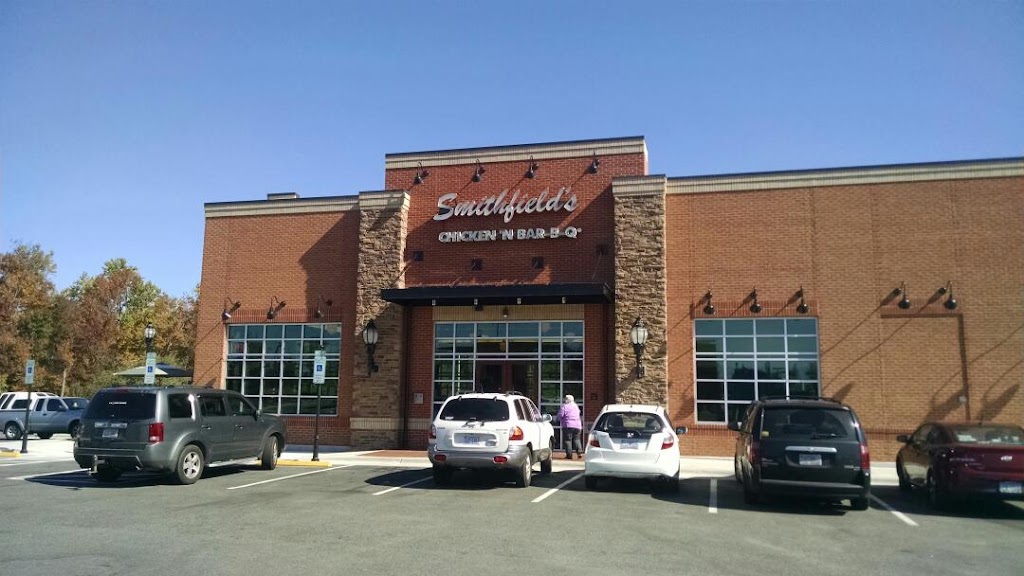 Smithfields Chicken N Bar-B-Q | 4101 Fernhurst Way, Greensboro, NC 27406, USA | Phone: (336) 274-2087