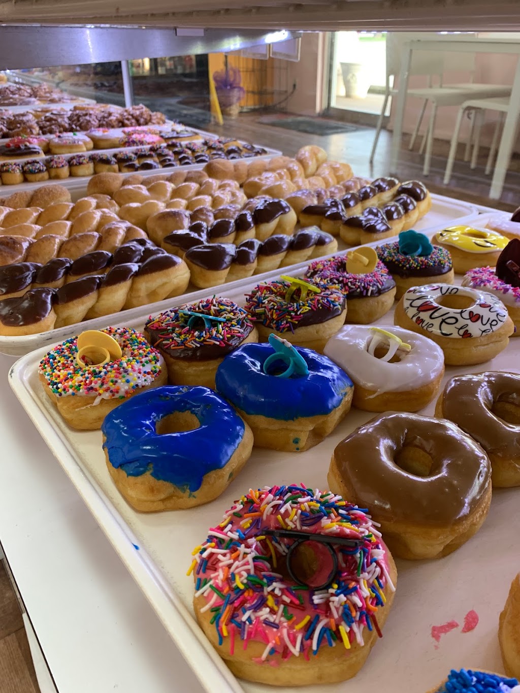 J DONUTS | 104 E Hundley Dr, Lake Dallas, TX 75065, USA | Phone: (940) 497-2141