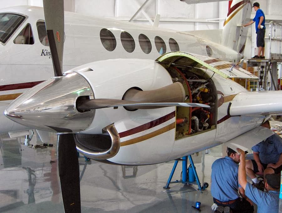 Woodland Aviation | 25170 Aviation Ave, Davis, CA 95616, USA | Phone: (530) 759-6036