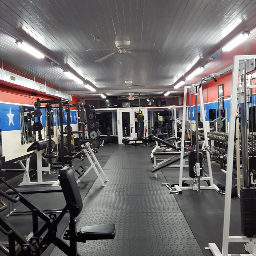 Four Oaks Fitness Center | 305 N Main St, Four Oaks, NC 27524, USA | Phone: (919) 963-2583