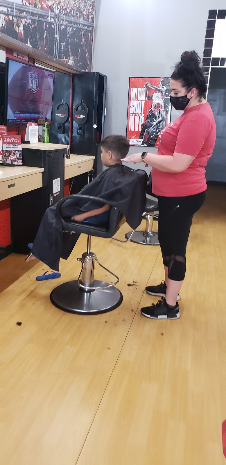 Sport Clips Haircuts of Fultondale | 3441 Lowery Pkwy Suite 123, Fultondale, AL 35068, USA | Phone: (205) 841-0430