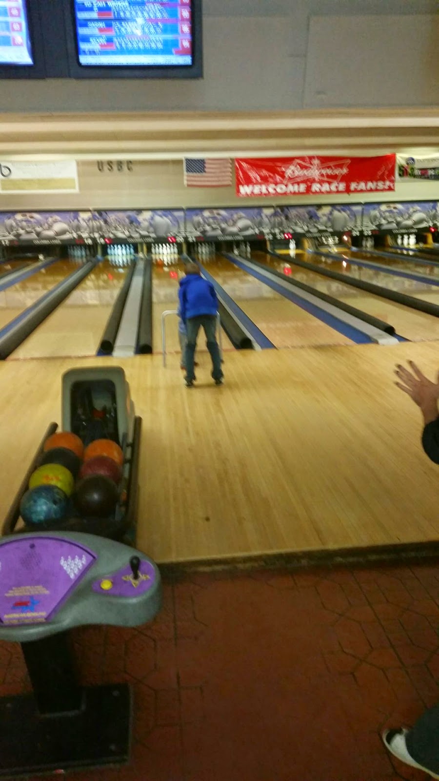 Pohlman Lanes & Family Entertainment Complex | 954 Pyramid Hill Blvd, Hamilton, OH 45013, USA | Phone: (513) 795-7694