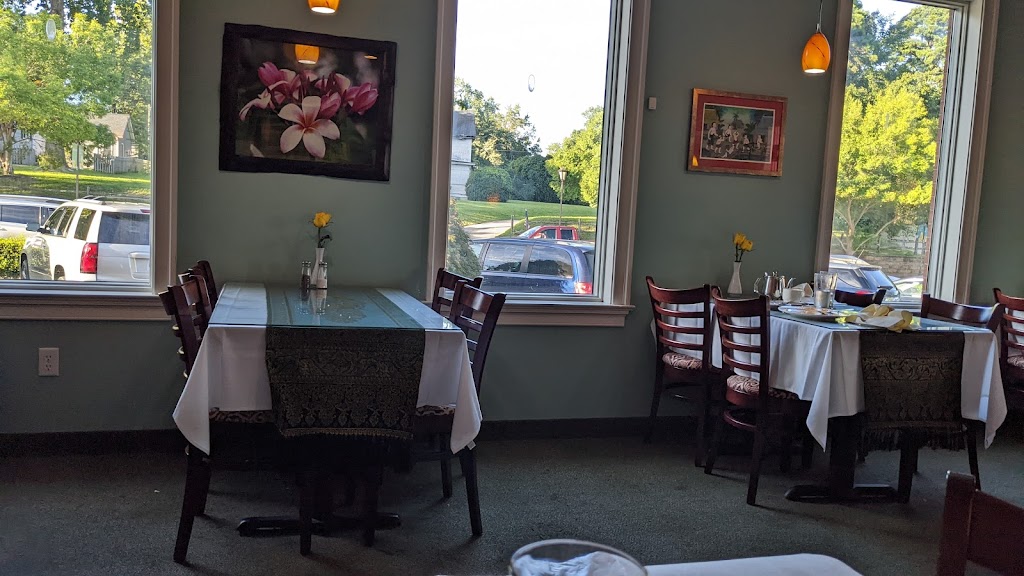 Bangkok Noi Thai Cuisine | 6724 Main St, Gloucester, VA 23061, USA | Phone: (804) 695-1177