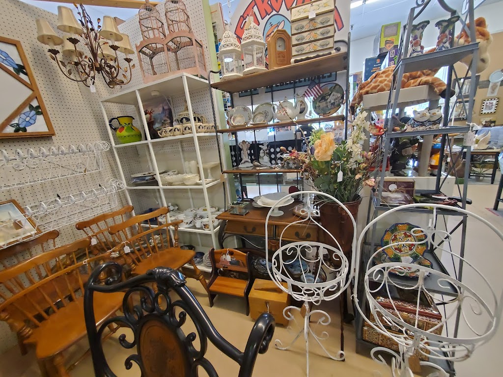 Antique Mall Treasure Hunt | 3217 New MacLand Rd, Powder Springs, GA 30127, USA | Phone: (678) 398-9195