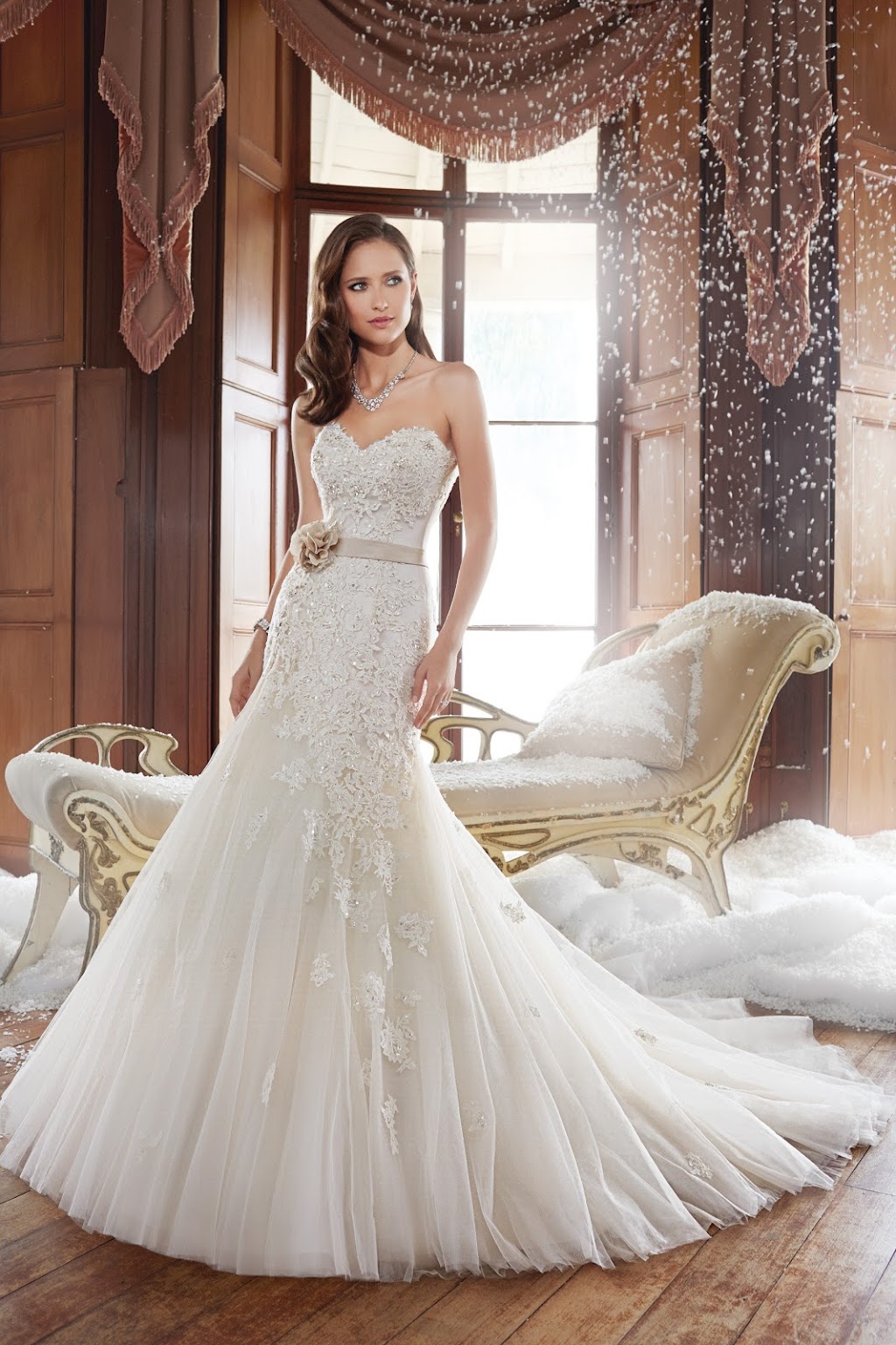 Amour Bridal | 601 E Whitestone Blvd #408, Cedar Park, TX 78613, USA | Phone: (512) 596-5683