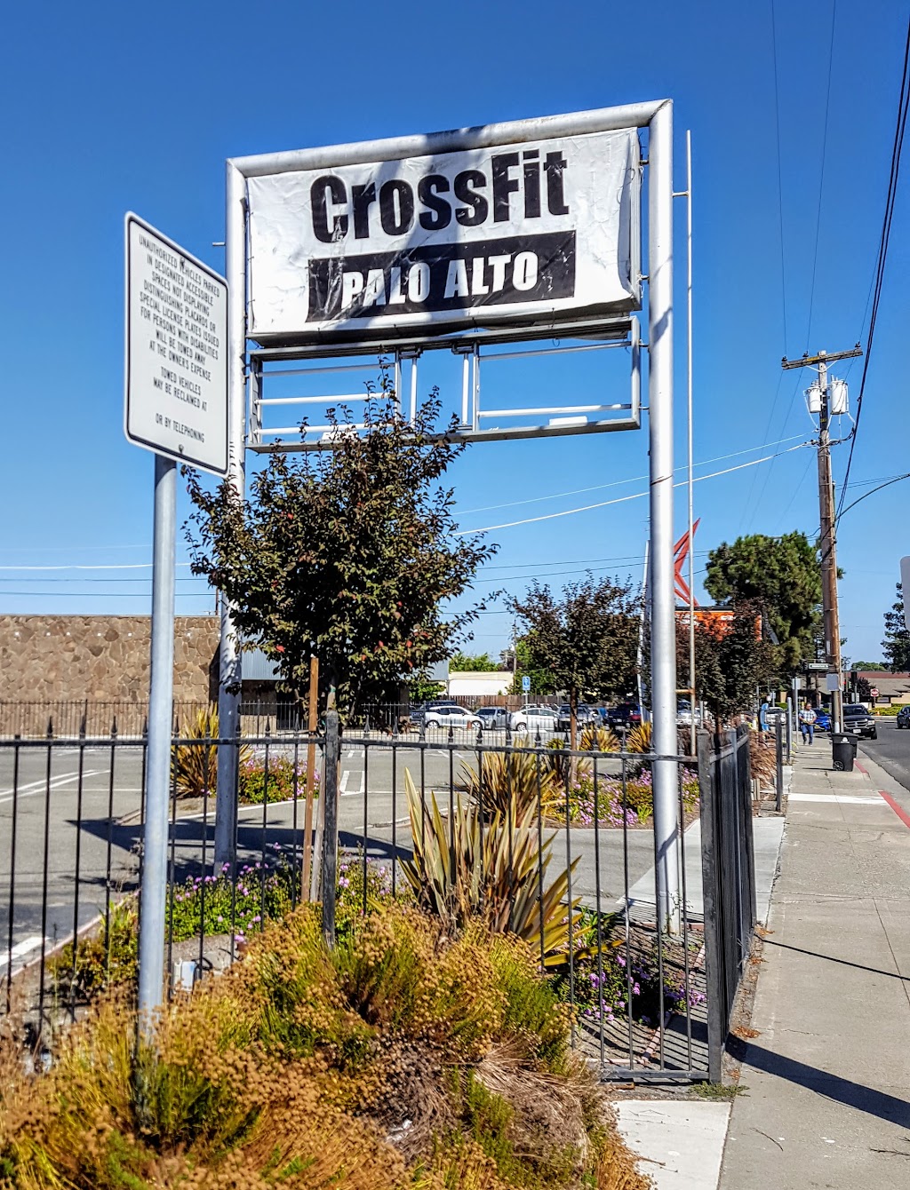 CrossFit Palo Alto | 2598 W Middlefield Rd, Mountain View, CA 94043, USA | Phone: (650) 867-0447