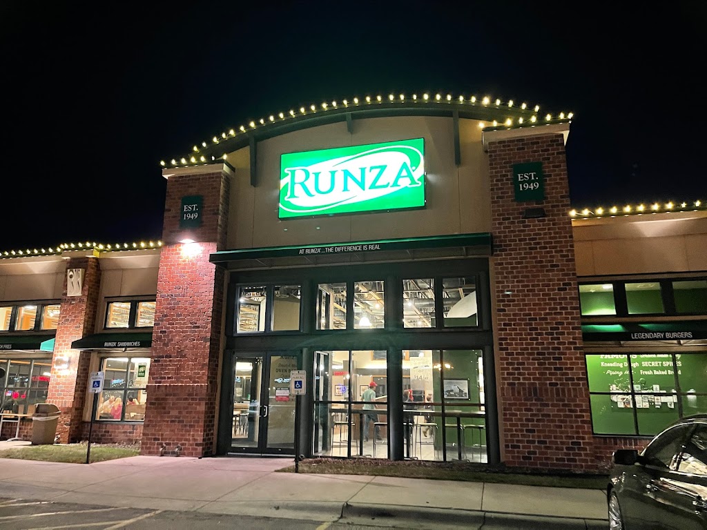 Runza Restaurant | 8525 Andermatt Drive (87TH &, NE-2, Lincoln, NE 68526 | Phone: (402) 488-1533