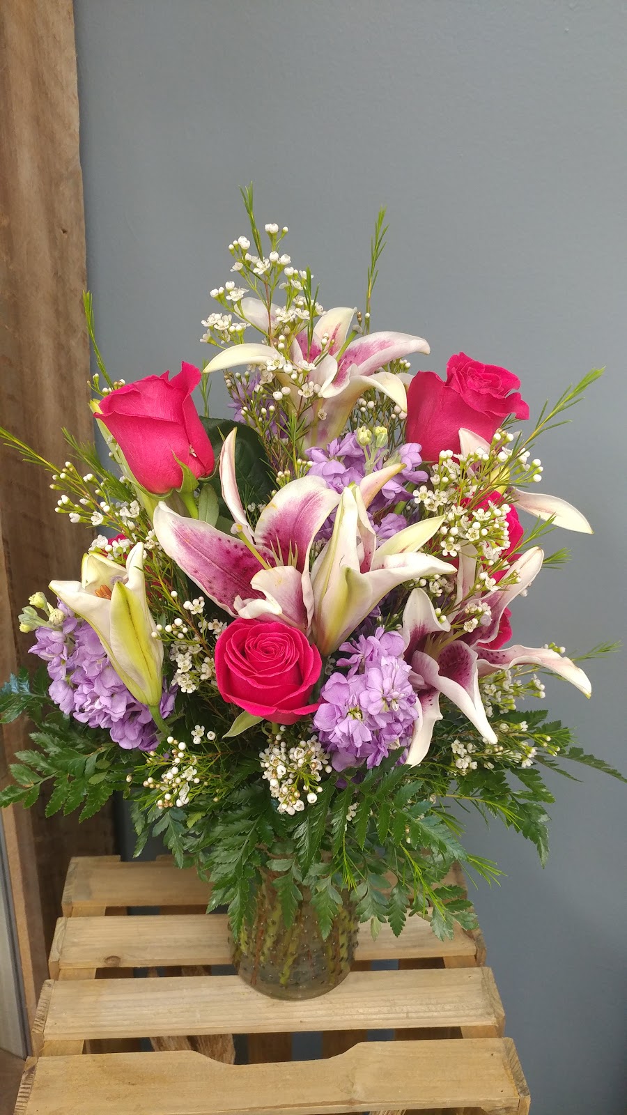 Danville Florist | 59 W Marion St, Danville, IN 46122, USA | Phone: (317) 745-2135