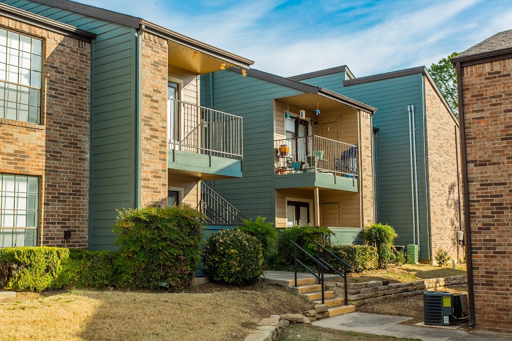 Woodhill Apartments | 1408 Teasley Ln, Denton, TX 76205, USA | Phone: (940) 565-8006