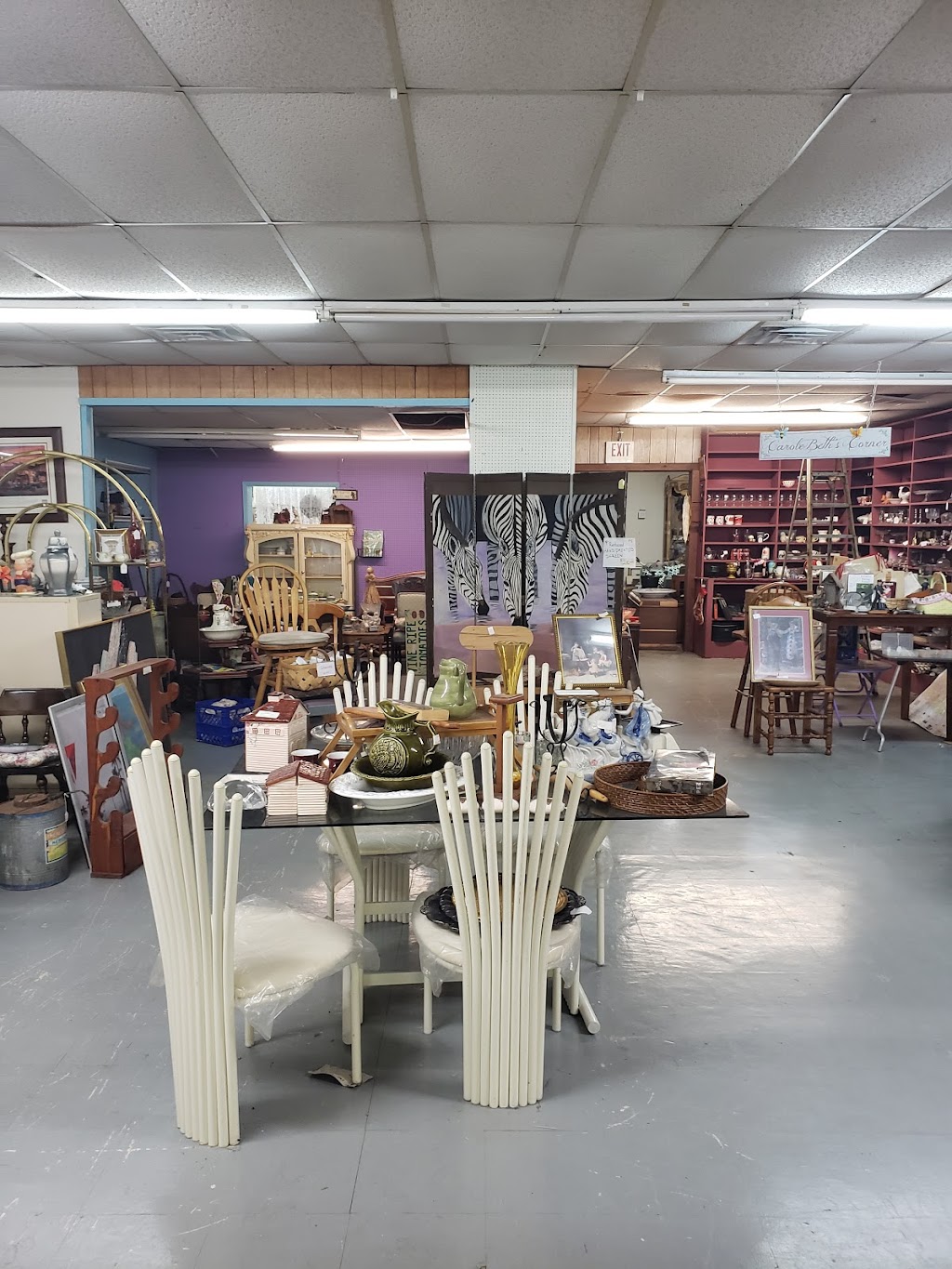 St Marys Antique Mall | 921 Osborne St, St Marys, GA 31558, USA | Phone: (912) 673-8884