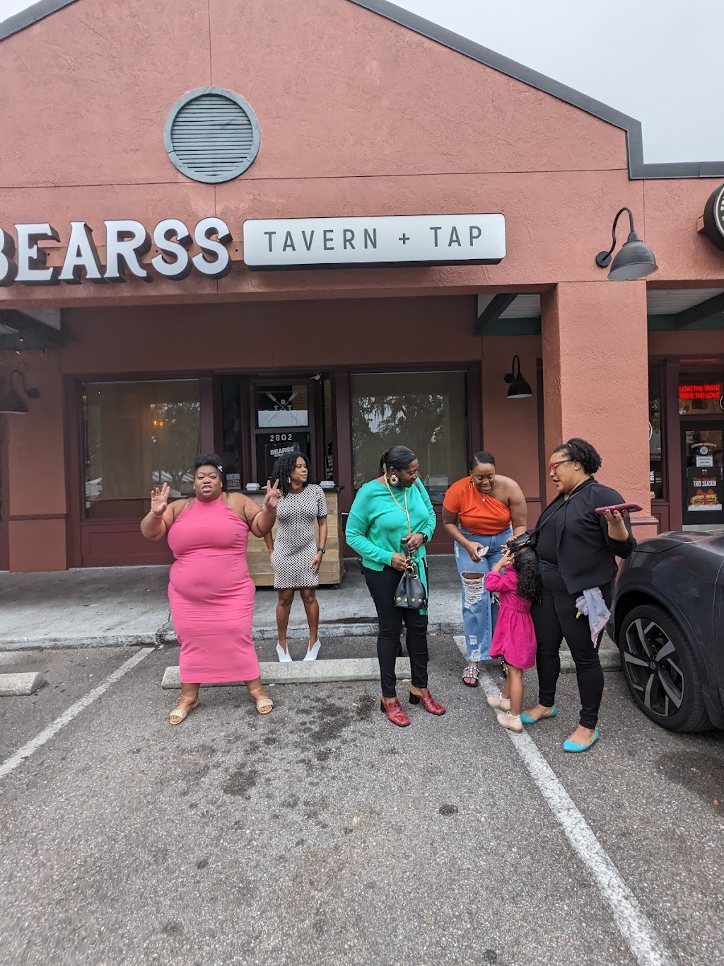 Bearss Tavern and Tap | 2802 E Bearss Ave, Tampa, FL 33613, USA | Phone: (813) 466-5249