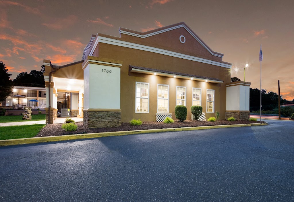 Quality Inn | 1700 N Chester St, Gastonia, NC 28052, USA | Phone: (704) 864-9981