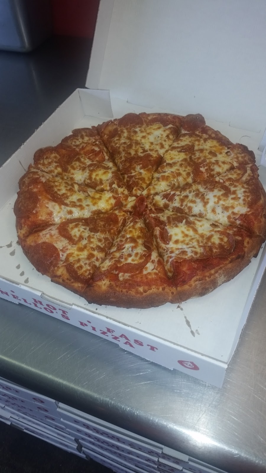 Chanellos Pizza | 901 W 21st St, Norfolk, VA 23517, USA | Phone: (757) 628-8000