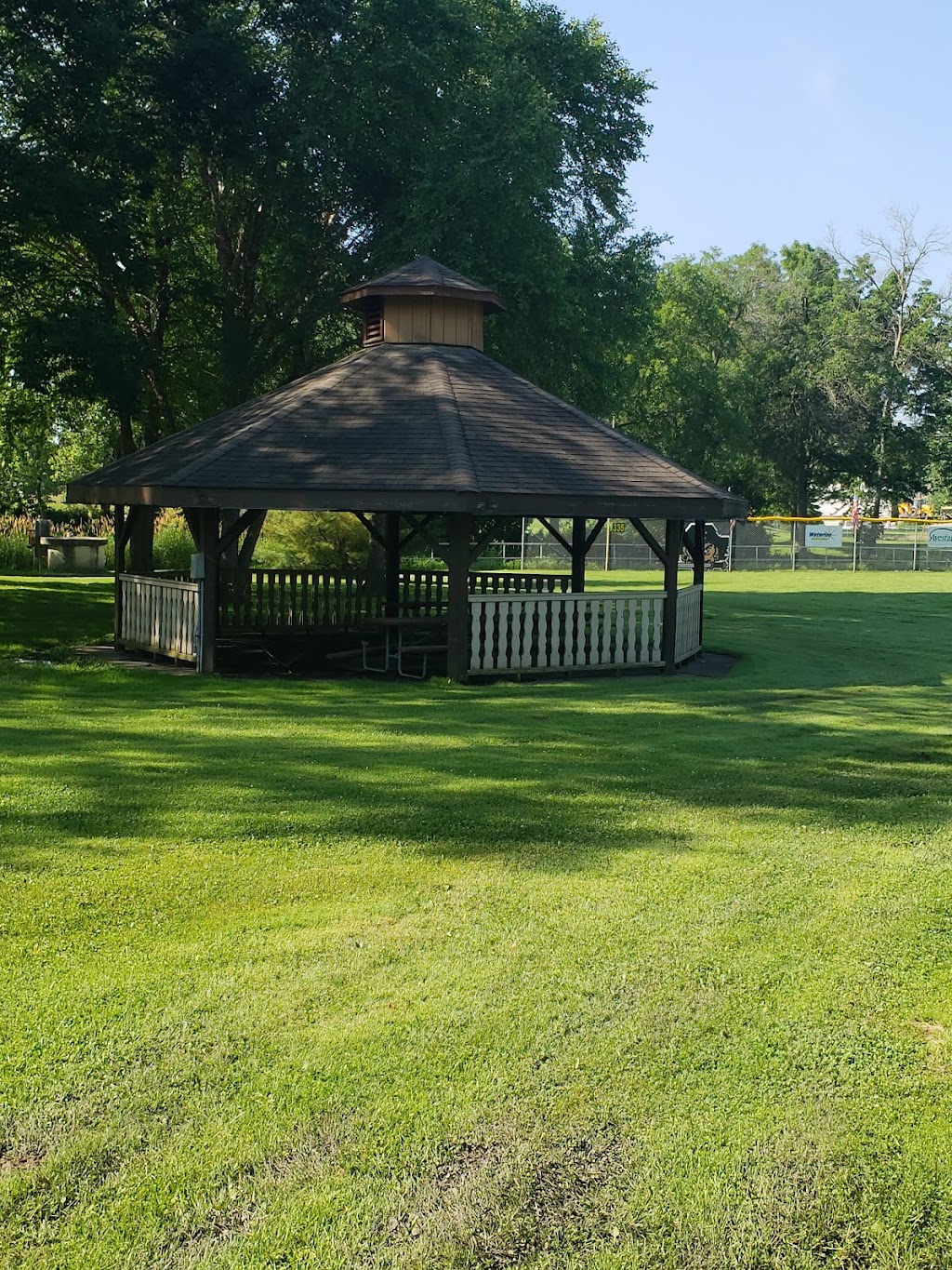 Waterloo Firemens Park | 500 Park Ave, Waterloo, WI 53594 | Phone: (920) 478-3025