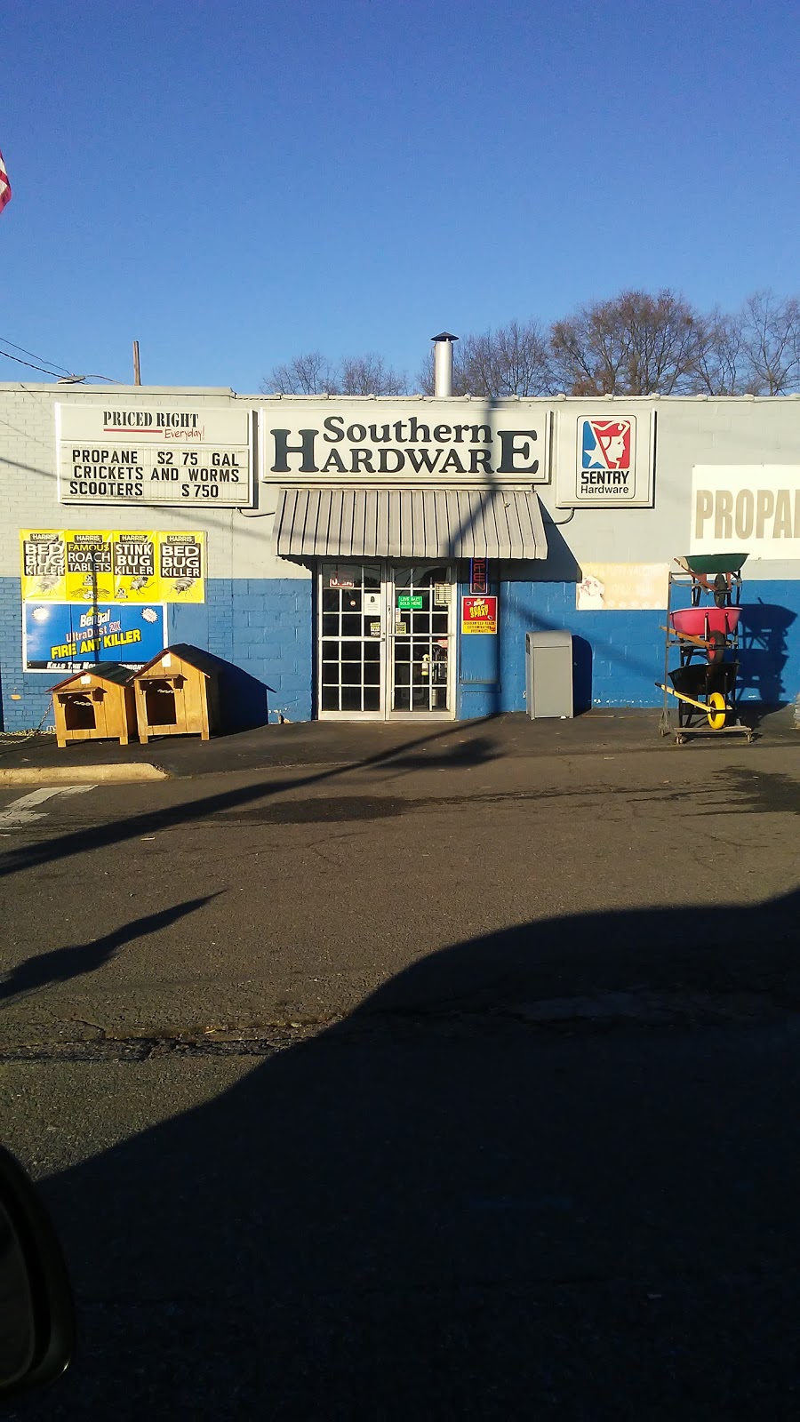 Southern Hardware Co. | 3528 Wilkinson Blvd, Charlotte, NC 28208, USA | Phone: (704) 399-7131