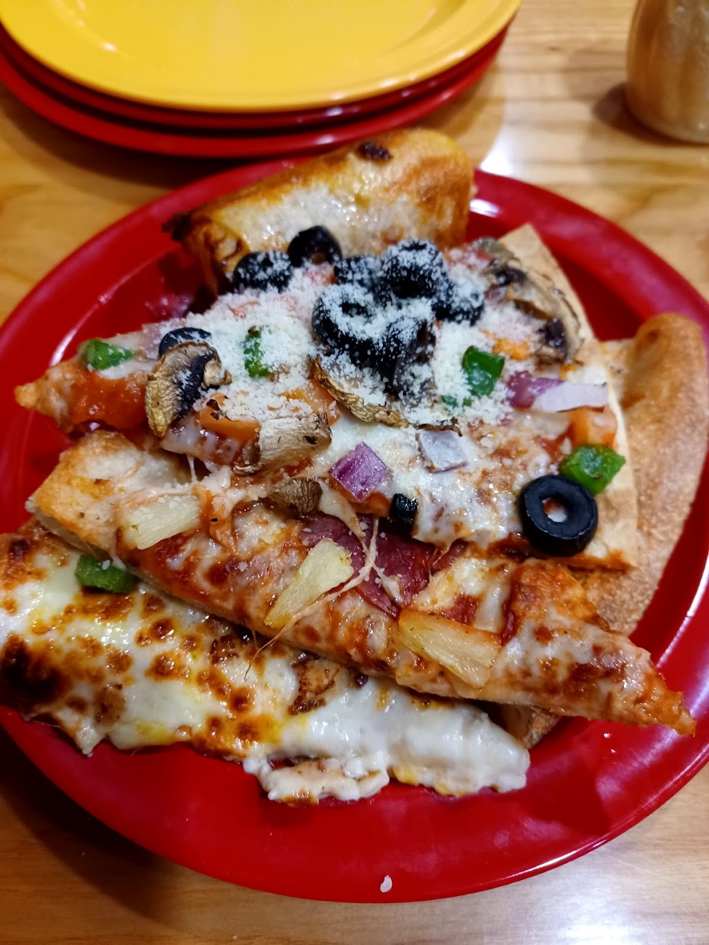 Hungry Howies Pizza & Salad Bar | 5912 18th St E, Ellenton, FL 34222, USA | Phone: (941) 981-3814