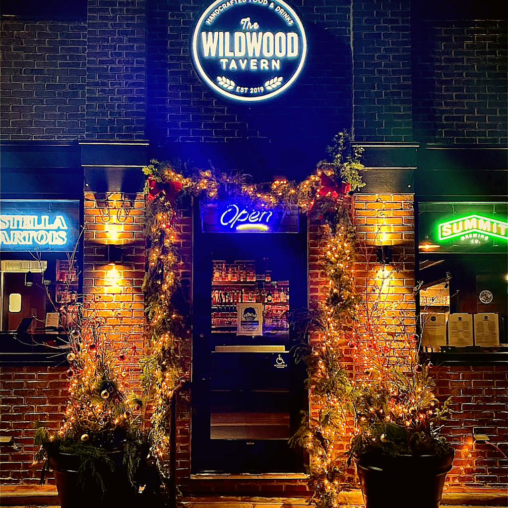 The Wildwood Tavern | 80 Mahtomedi Ave, Mahtomedi, MN 55115, USA | Phone: (651) 846-9825