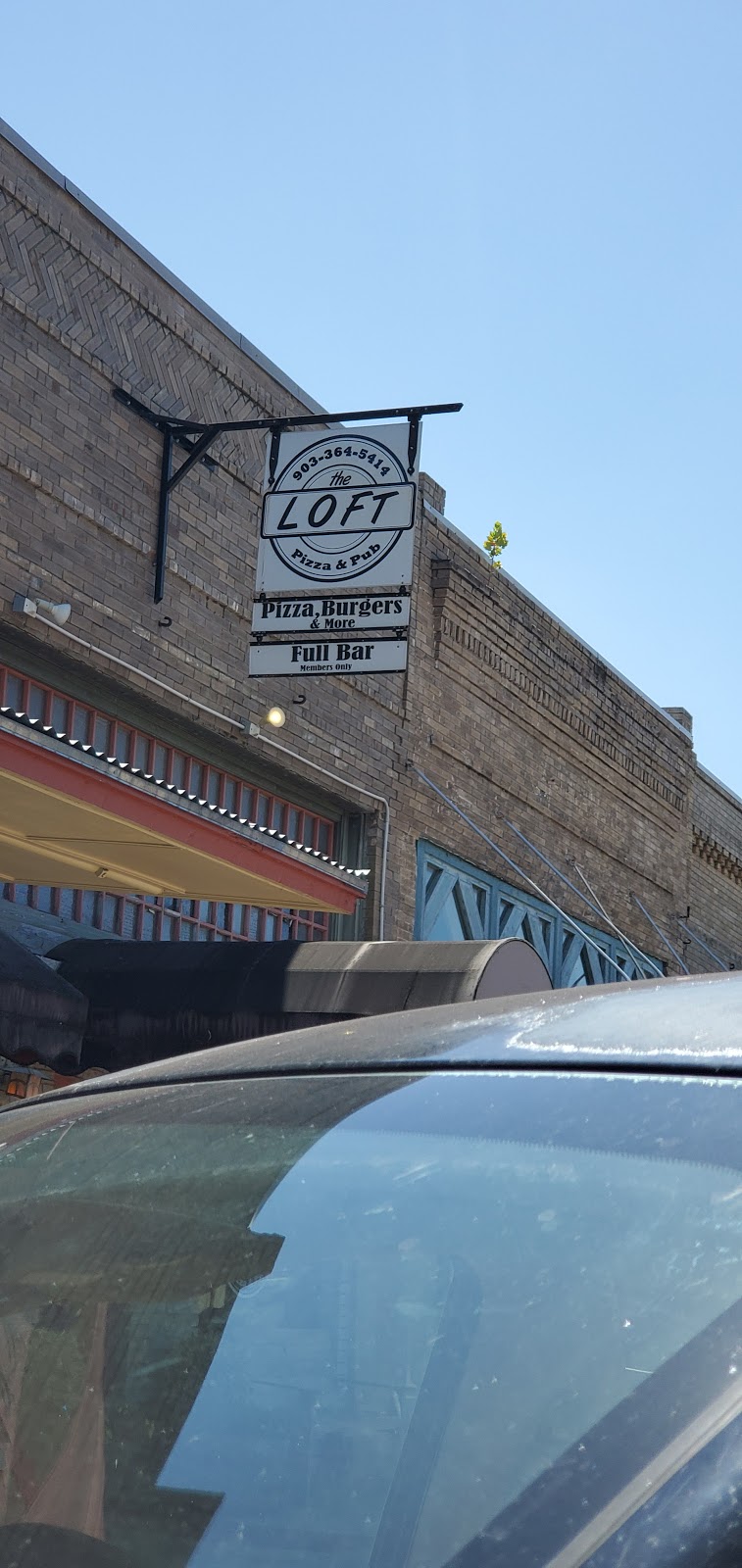 The Loft Pizza Pub | 107 W Grand St, Whitewright, TX 75491, USA | Phone: (903) 364-5414