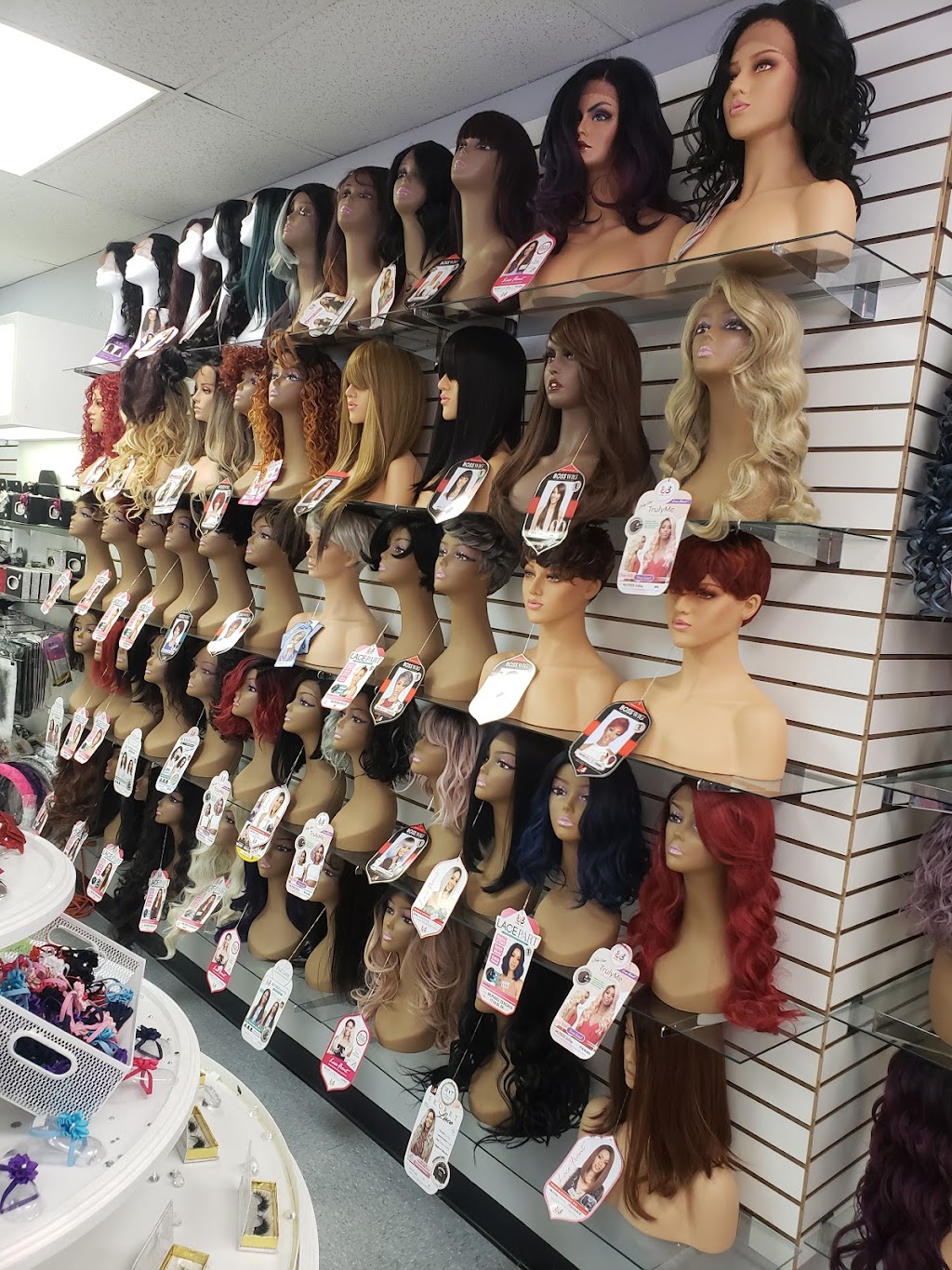 She Beauty Supply | 1078 S Santo Antonio Dr ste a, Colton, CA 92324, USA | Phone: (909) 533-4407