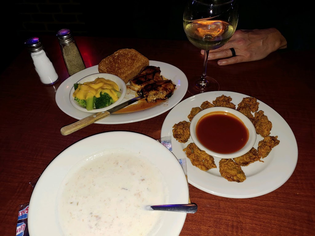 Hueys Restaurant & Oyster Bar | 7601 US-70, Mebane, NC 27302, USA | Phone: (919) 563-6731