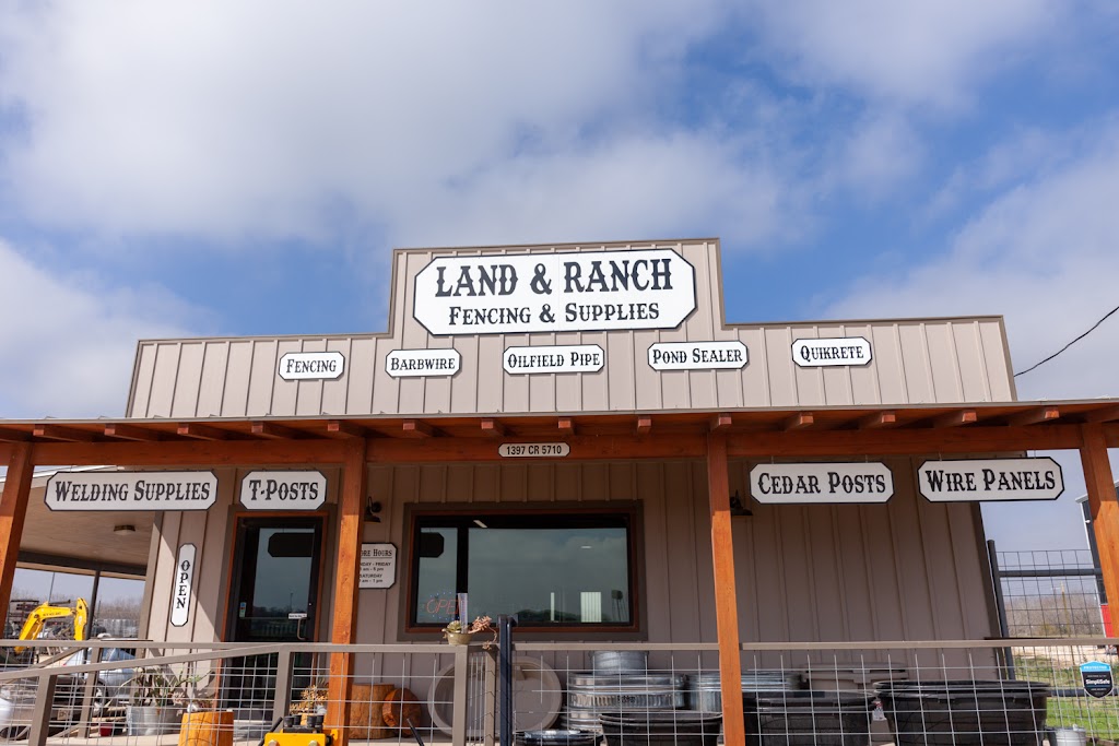 Land & Ranch Fencing and Supplies/Services | 1397 Co Rd 5710, Devine, TX 78016 | Phone: (830) 538-4131