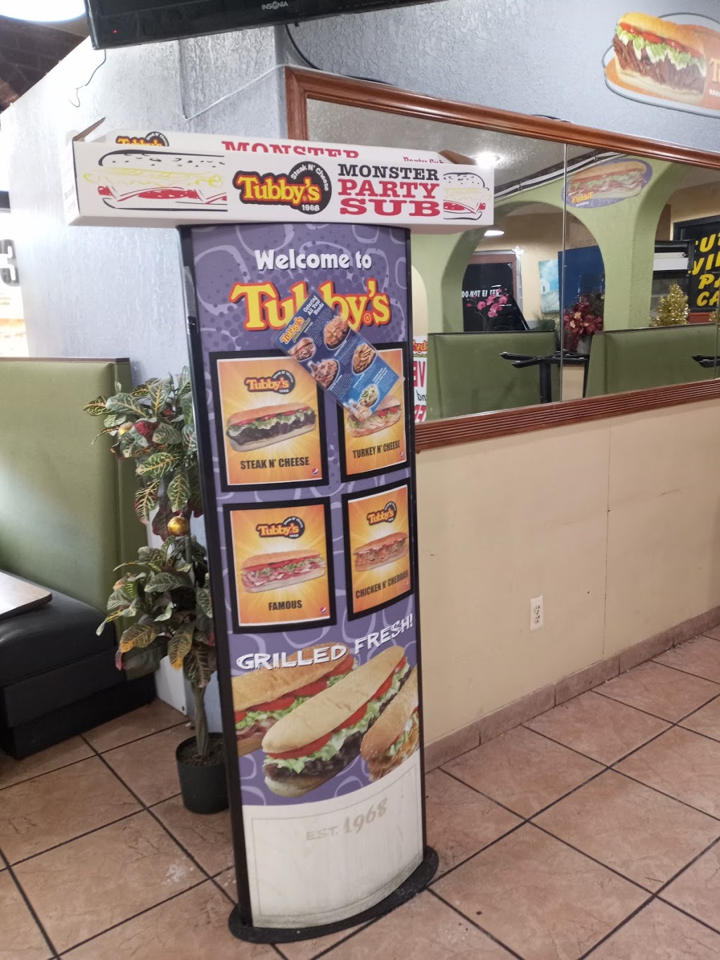 Tubbys Sub Shop | 3250 E Jefferson Ave, Detroit, MI 48207, USA | Phone: (313) 394-2222