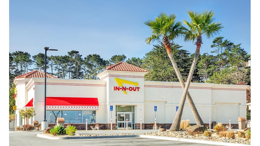 In-N-Out Burger | 372 Gellert Blvd, Daly City, CA 94015, USA | Phone: (800) 786-1000