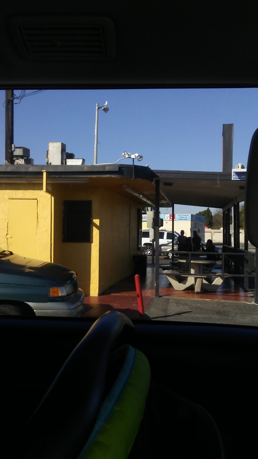 Big Rays Drive-in | 2624 E Alondra Blvd, Compton, CA 90221 | Phone: (310) 637-0636