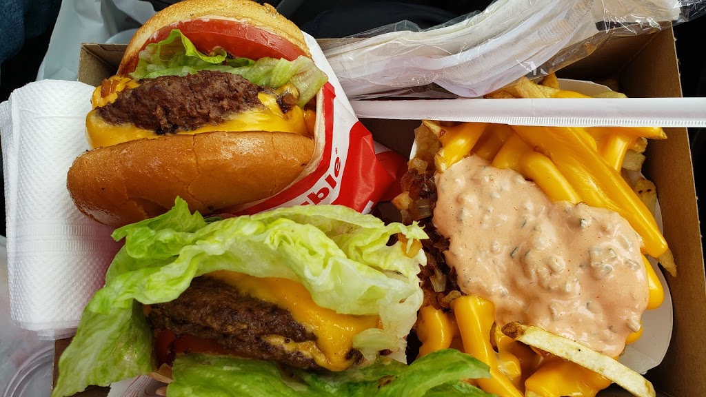 In-N-Out Burger | 27380 La Paz Rd, Laguna Hills, CA 92677, USA | Phone: (800) 786-1000