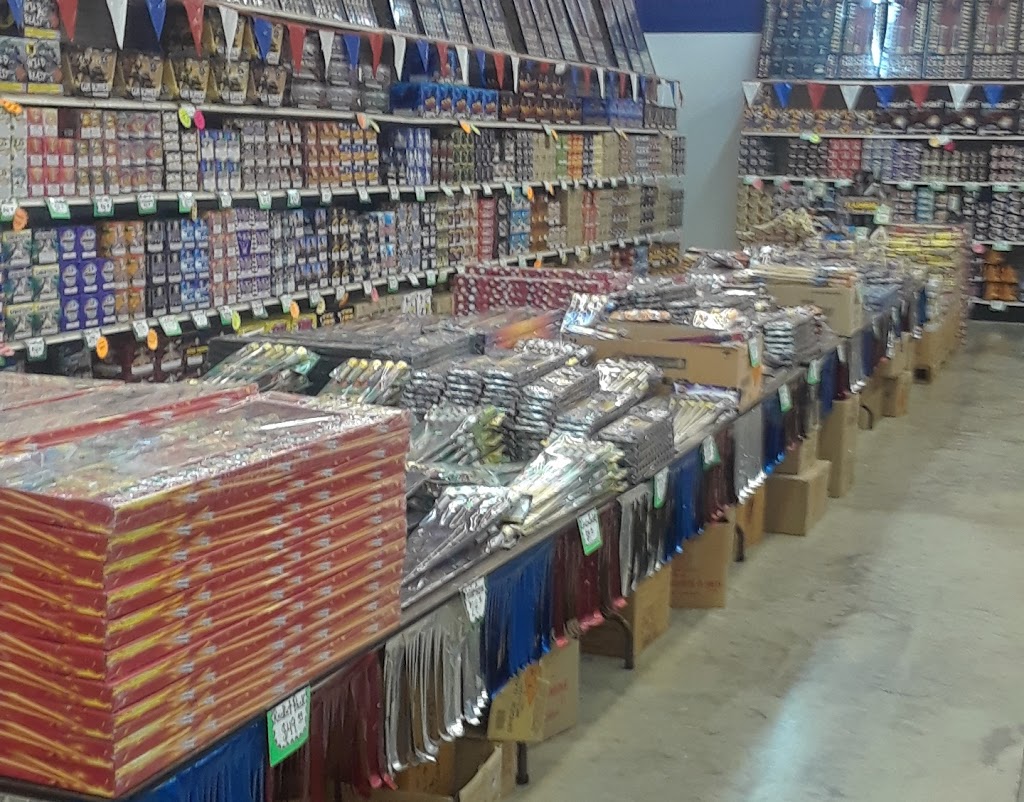 Fireworks Depot | 1215 Canton St, Prescott, WI 54021, USA | Phone: (715) 262-4444