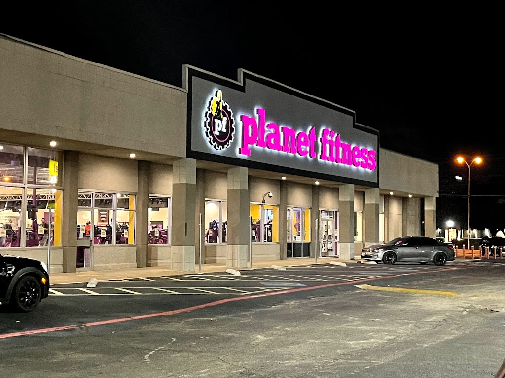 Planet Fitness | 11835 Greenville Ave, Dallas, TX 75243, USA | Phone: (469) 884-2422