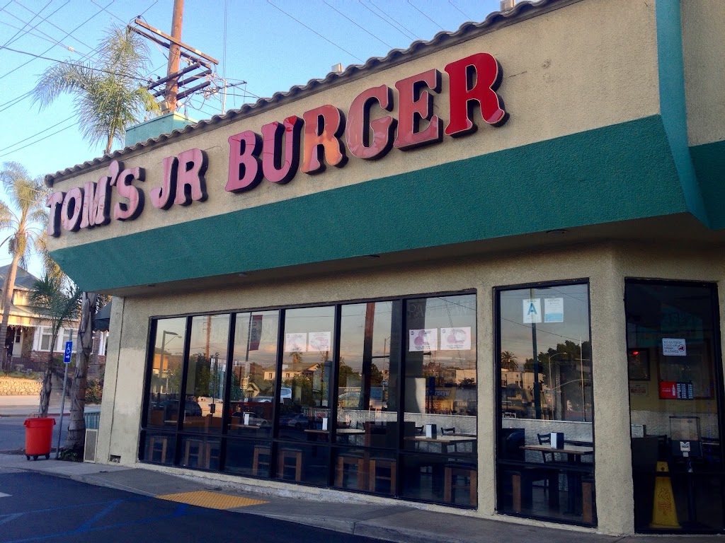 Toms Jr. Burger | 1883 Daly St # 108, Los Angeles, CA 90031, USA | Phone: (323) 227-0048