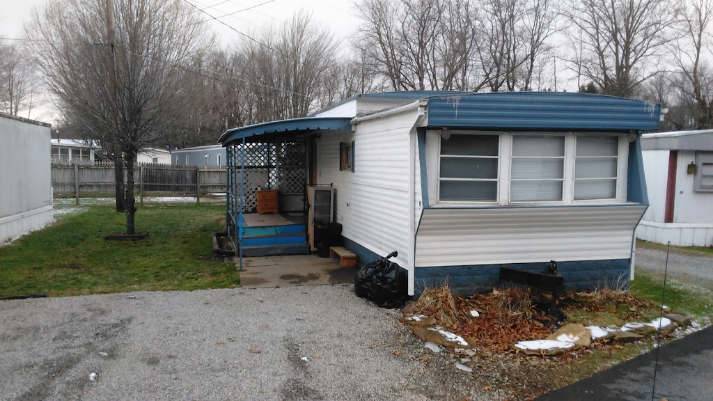 Elmbrook Country Court Mobile Home Community | 8008 Mercury Dr, Aliquippa, PA 15001, USA | Phone: (724) 375-1366