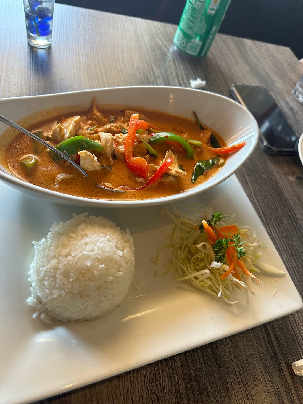 Thai Basil Leaf Restaurant | 805 W Park Row Dr, Arlington, TX 76013, USA | Phone: (817) 277-0440