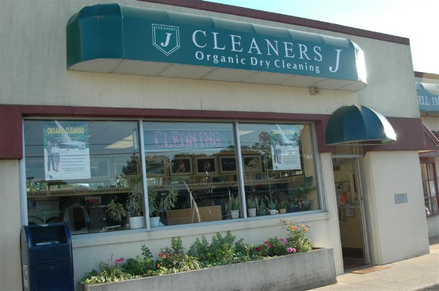 Cleaners J | 645 Newman Springs Rd, Lincroft, NJ 07738, USA | Phone: (732) 747-3777