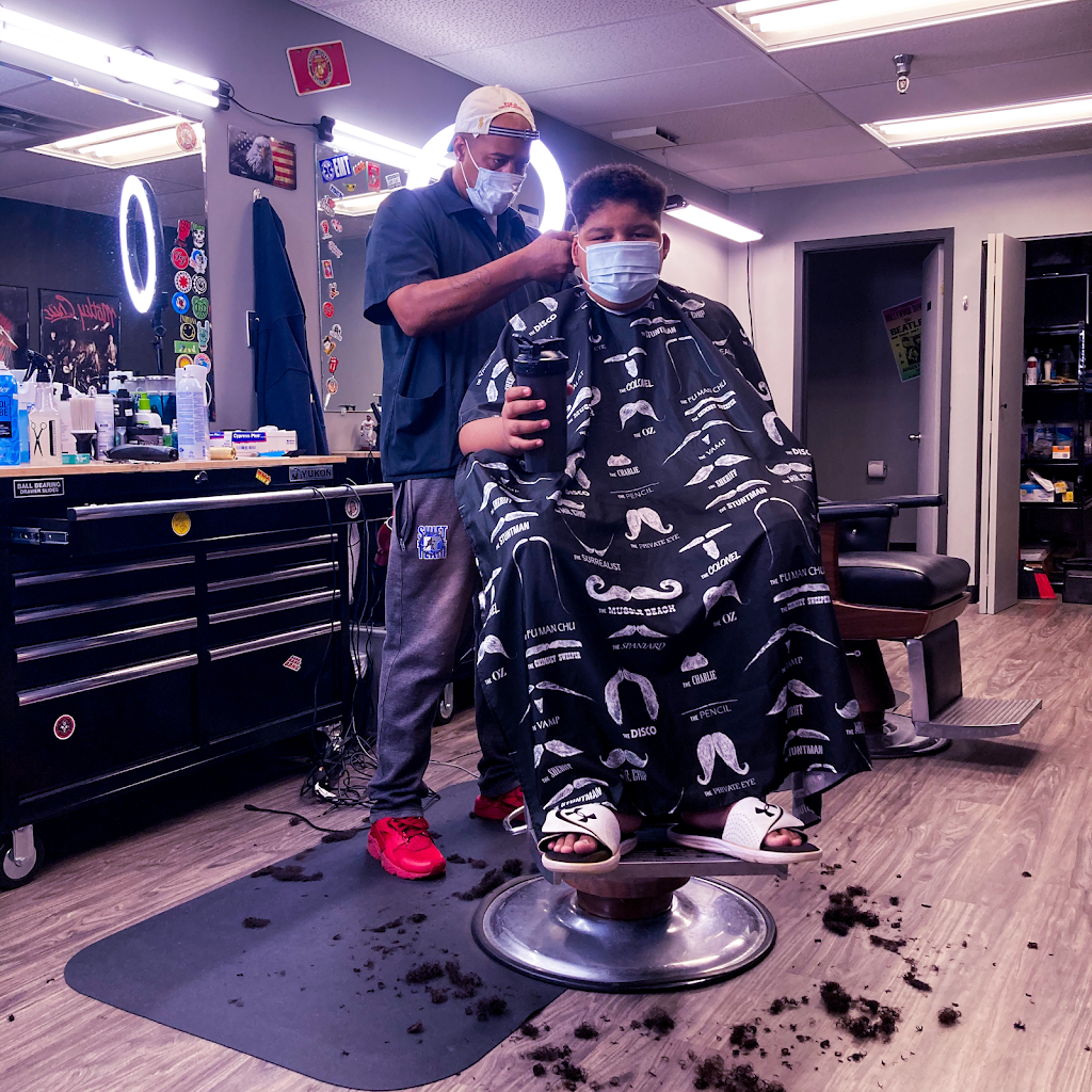 Barbers Choice | 5681 Geneva Ave N, Oakdale, MN 55128 | Phone: (651) 777-0776