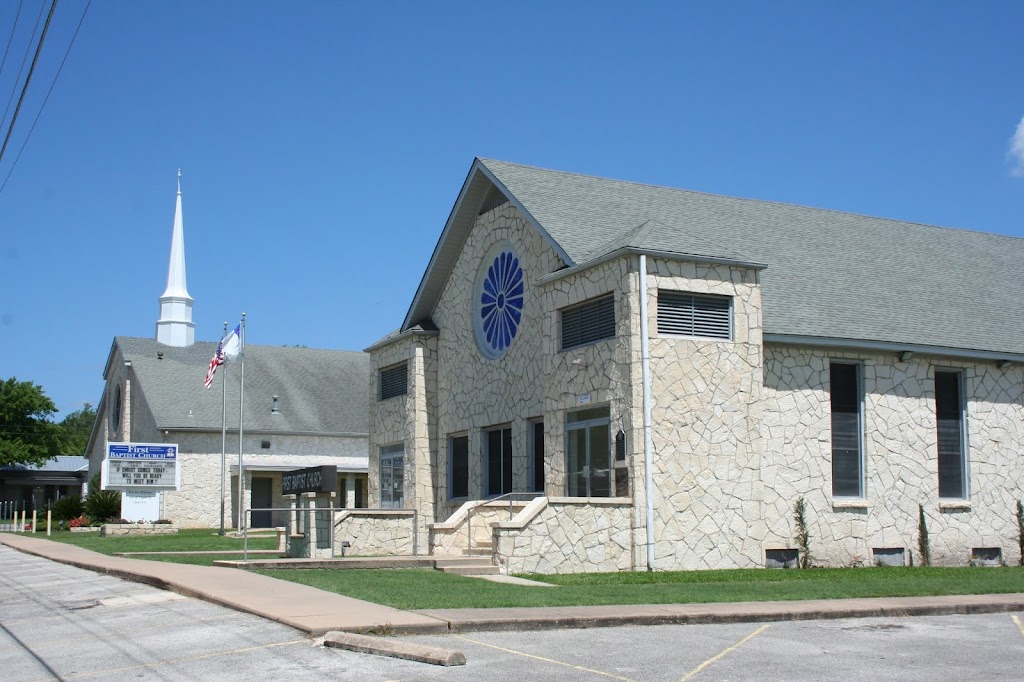 First Baptist Church Kyle | 400 W Center St, Kyle, TX 78640, USA | Phone: (512) 268-3511