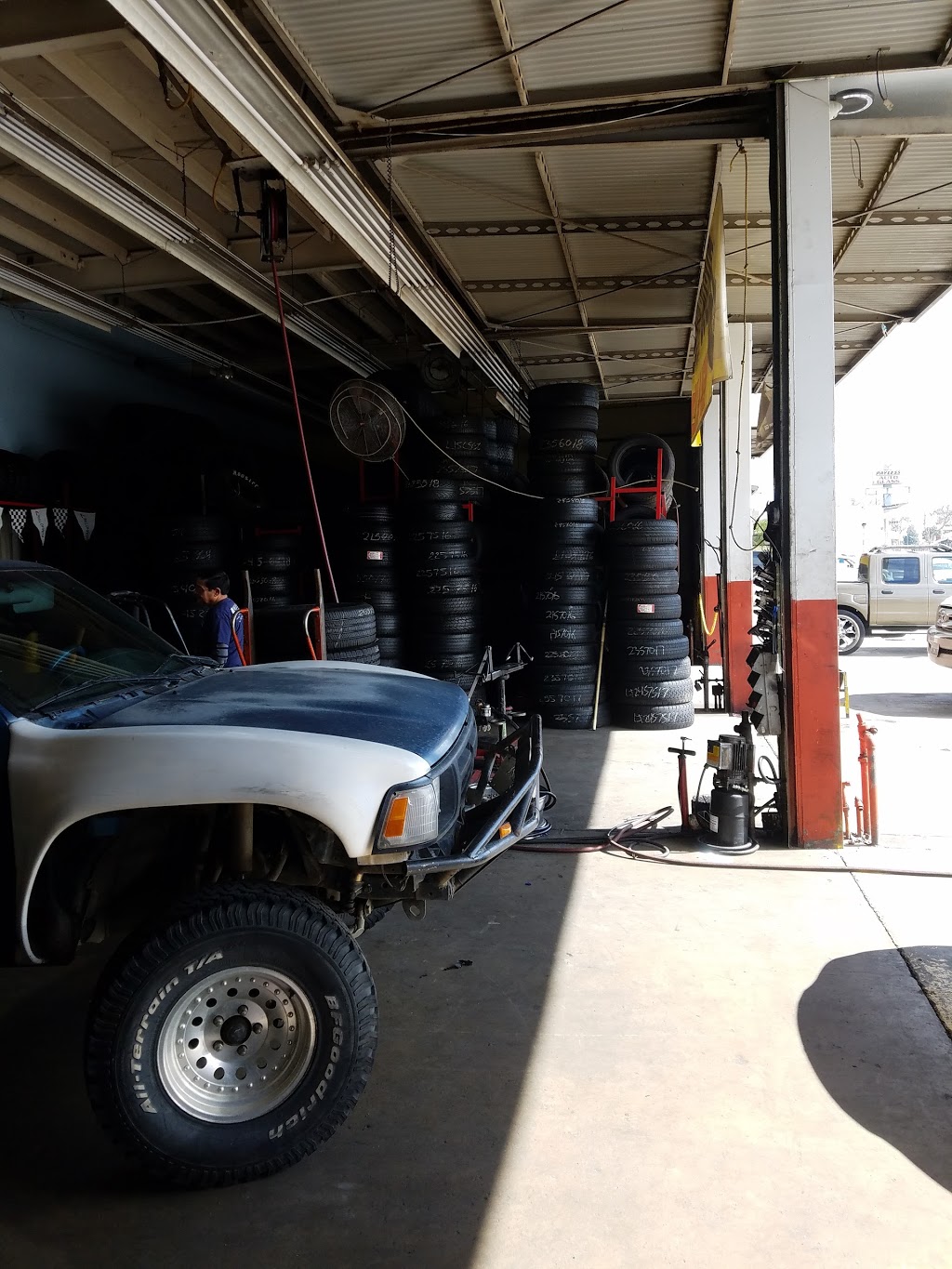 Rigos Tire Shop LLC | 1199 E Holt Ave #1, Pomona, CA 91767 | Phone: (909) 622-7881