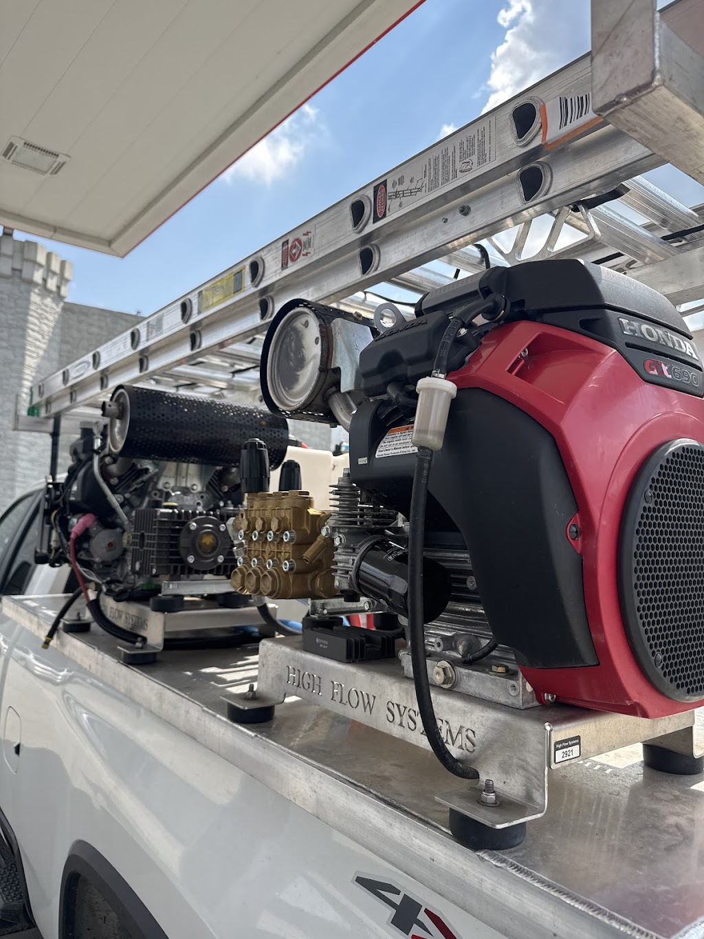 Weaver Outdoors LLC | 2897 IN-3, Avilla, IN 46710, USA | Phone: (260) 897-2061