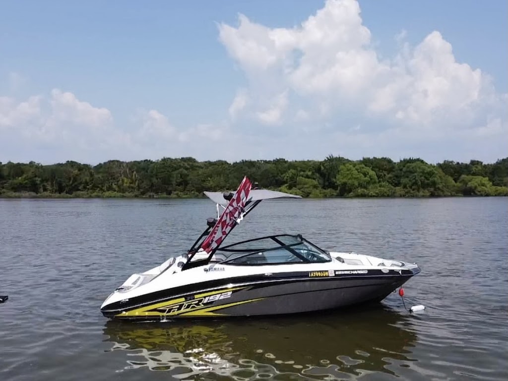 Lake Wave Rentals | 9602 Lakeland Loop, Quinlan, TX 75474, USA | Phone: (940) 577-6720