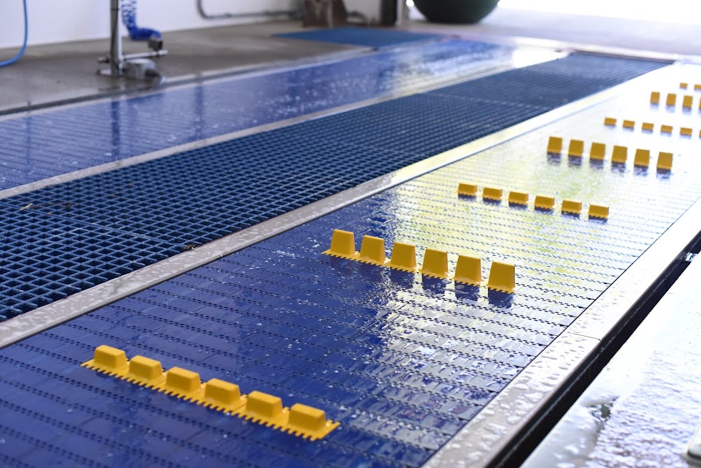 Speedy Sparkle Car Wash | 1414 Hecla Way, Louisville, CO 80027, USA | Phone: (303) 666-6696