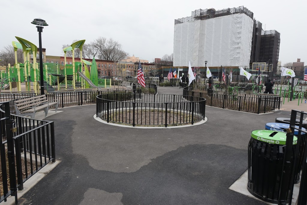 Hilltop Playground | Hopkinson Avenue &, Pacific St, Brooklyn, NY 11233, USA | Phone: (212) 639-9675