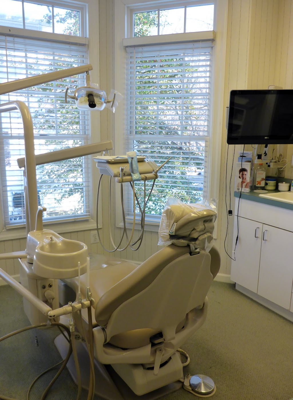 Jay Gohel, DDS | 12 Kings Hwy, Middletown Township, NJ 07748, USA | Phone: (732) 671-6300