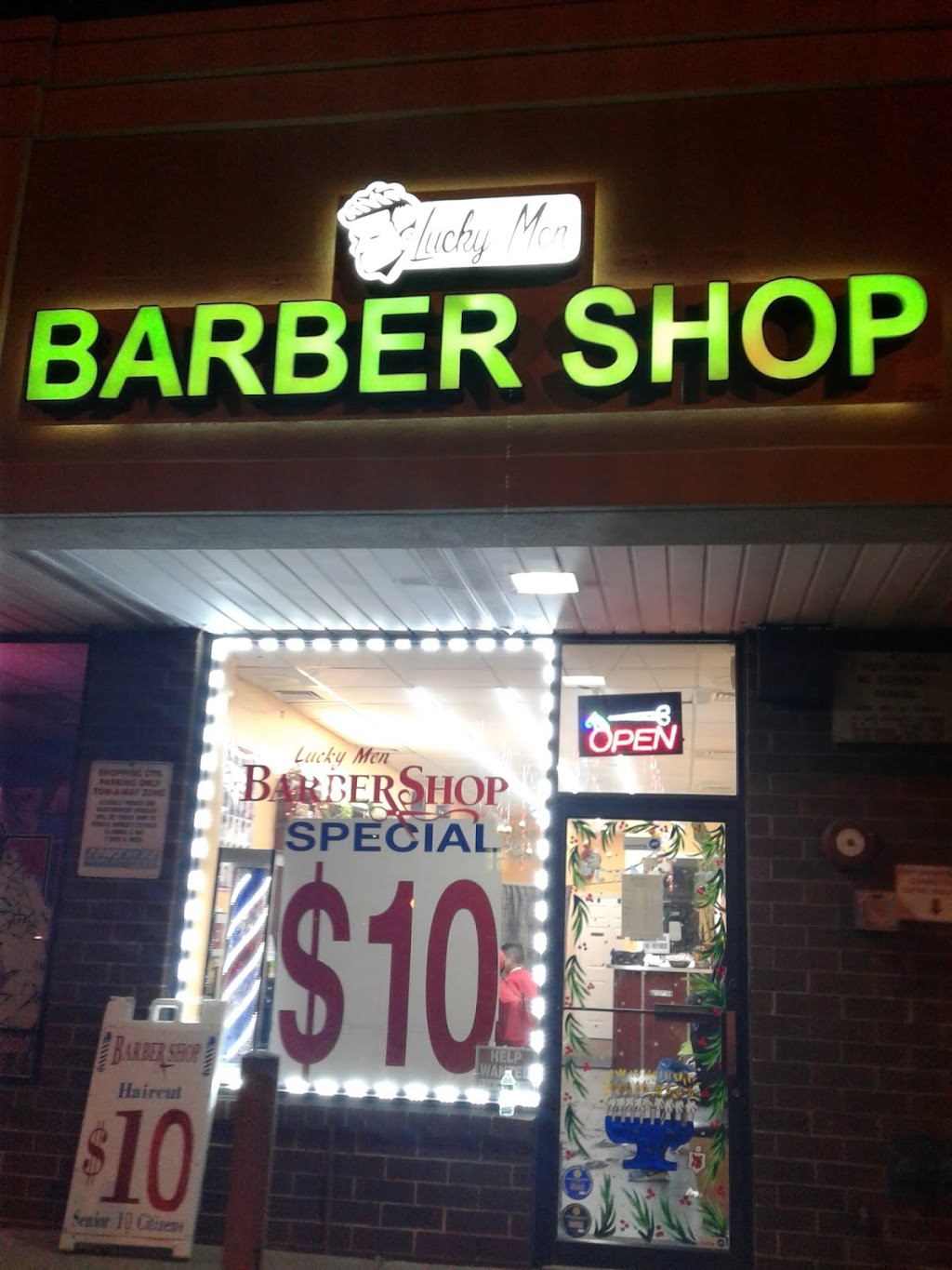 Lucky Men Barbershop | 190 W Merrick Rd, Valley Stream, NY 11580, USA | Phone: (718) 502-4717