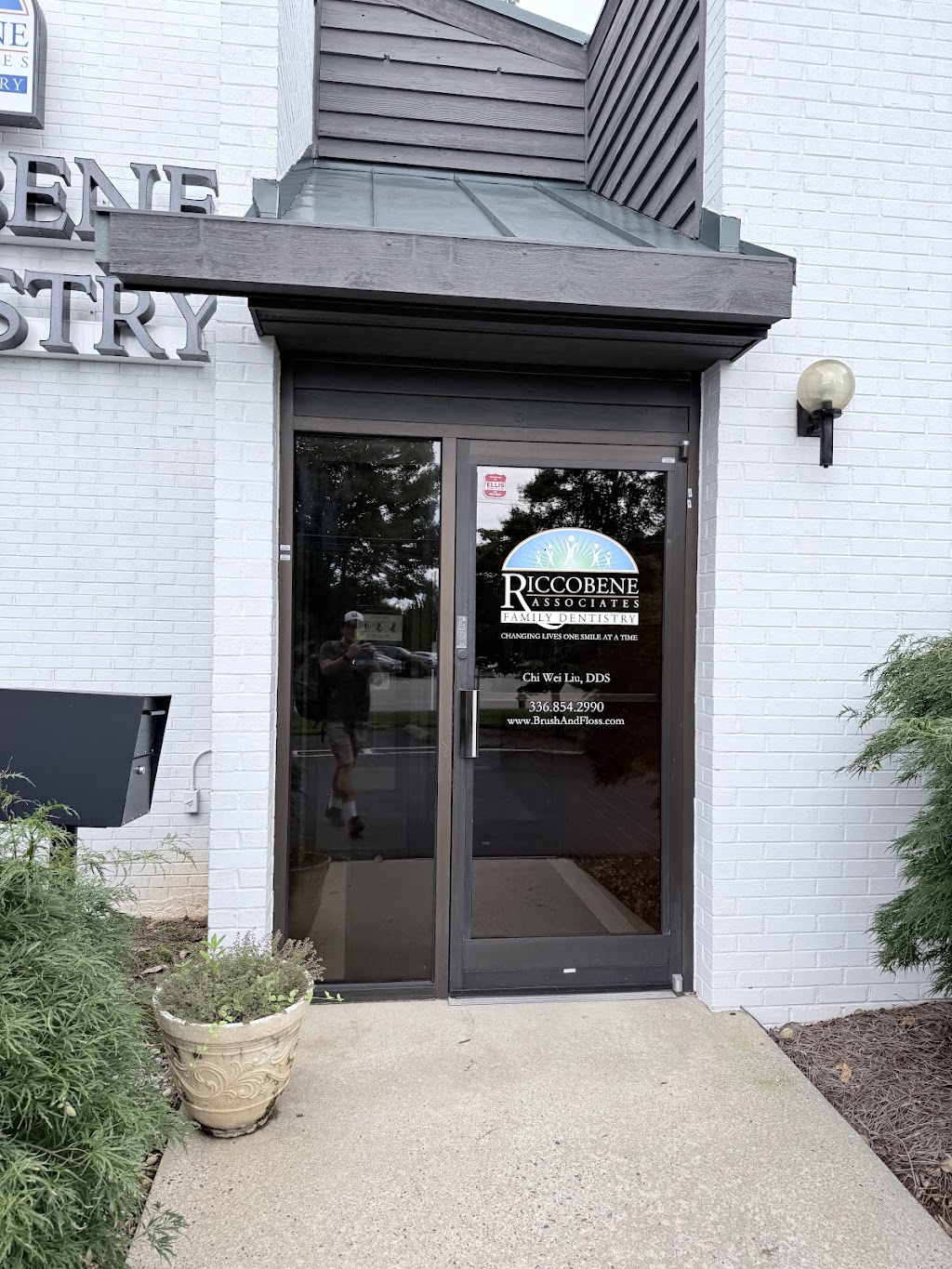 Riccobene Associates Family Dentistry | 604 Dolley Madison Rd, Greensboro, NC 27410, USA | Phone: (336) 854-2990