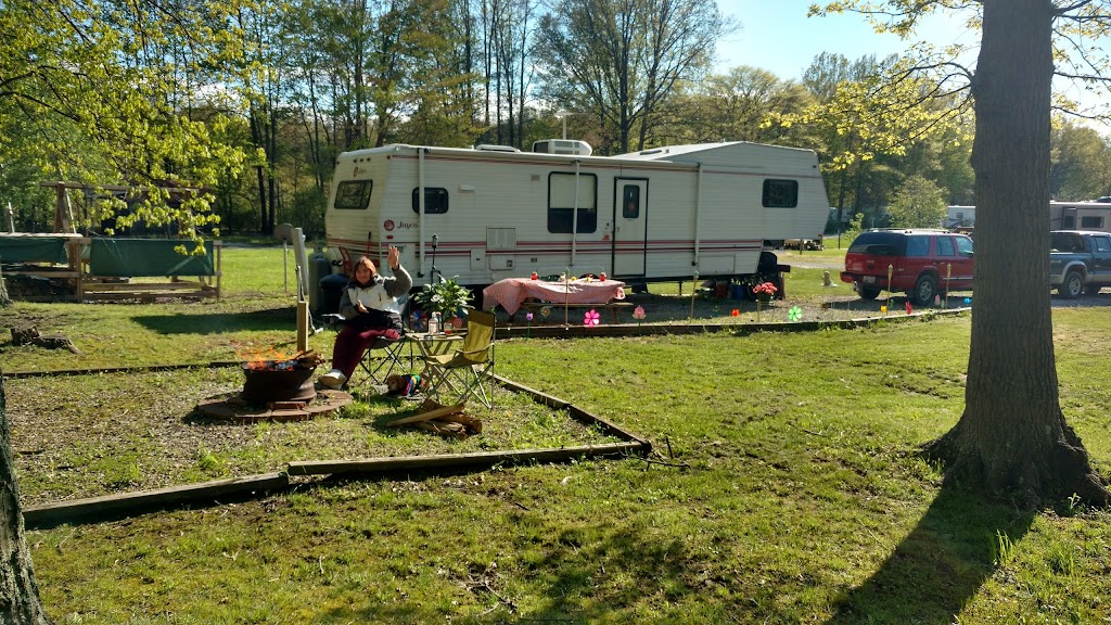 American Wilderness Campground | 17273 Avon Belden Rd, Grafton, OH 44044, USA | Phone: (440) 926-3700