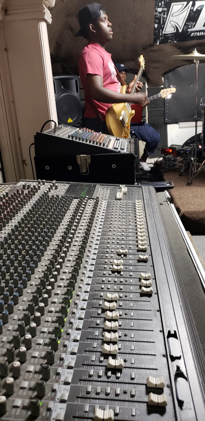 Savion Recording, Mixing,Mastering& Rehearsal Studio | 439 Main St, City of Orange, NJ 07050, USA | Phone: (973) 981-2044