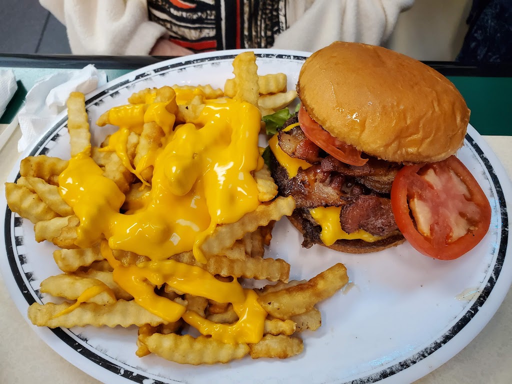 Courtesy Diner | 8000 S Laclede Station Rd, St. Louis, MO 63123, USA | Phone: (314) 553-9900