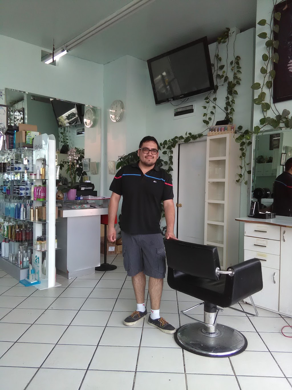 Alibi Barber Salon | 4826 Santa Monica Blvd, Los Angeles, CA 90029, USA | Phone: (323) 420-6691